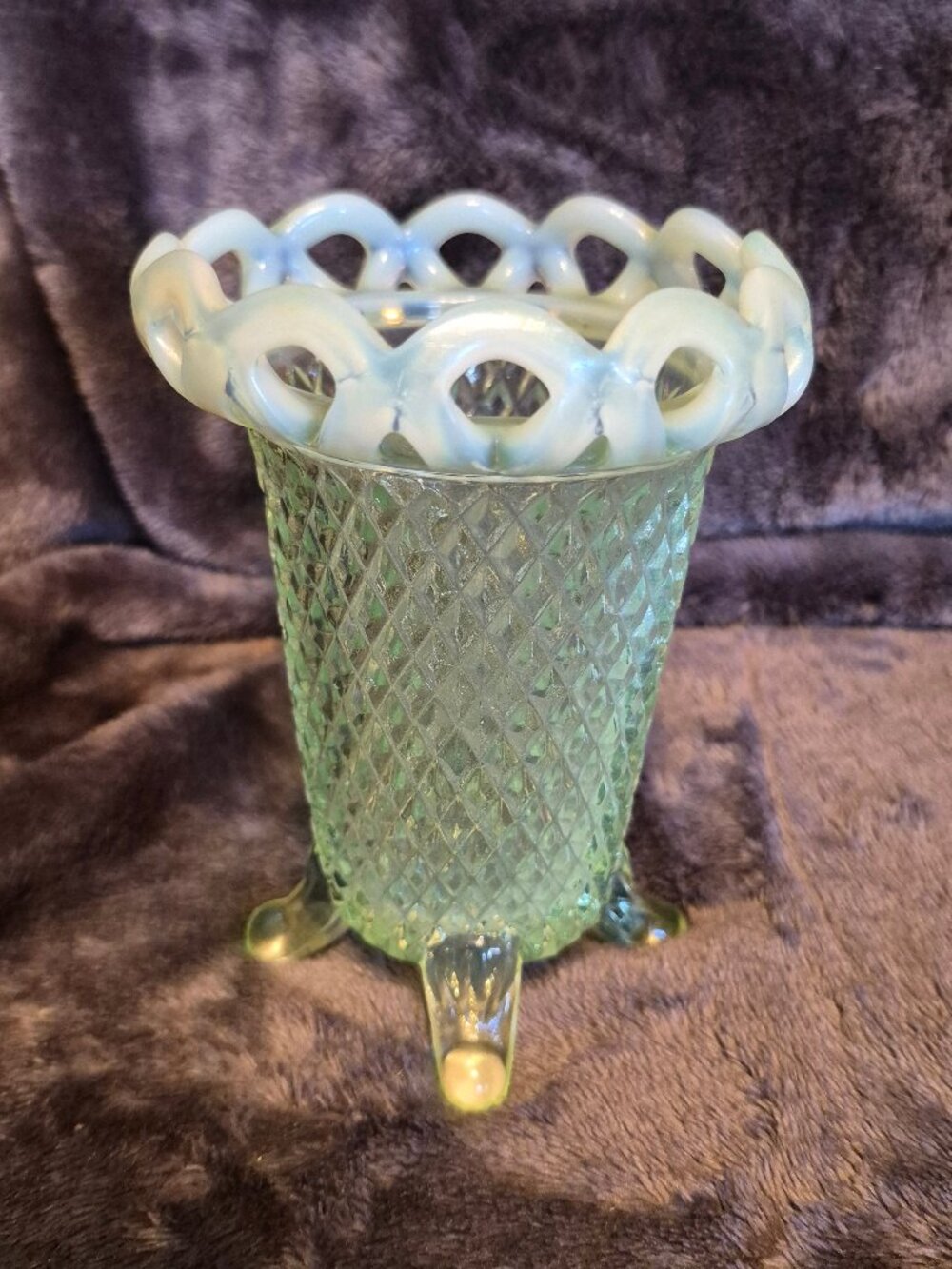 VTG Vaseline Katy Green Diamond Point Footed Vase with Opalescent Open Lace Edge